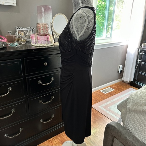 David Meister Black Sequin Bodice Cocktail Sheath Dress Size 6 (EUC) - Picture 8 of 16